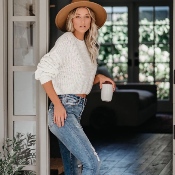 KIMBER Cropped Knit Sweater - Picture 3 of 8